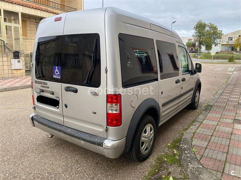 Usado Ford Tourneo Connect Trend 95 CV (69 kW) 2013 Gris / plata Monovolumen