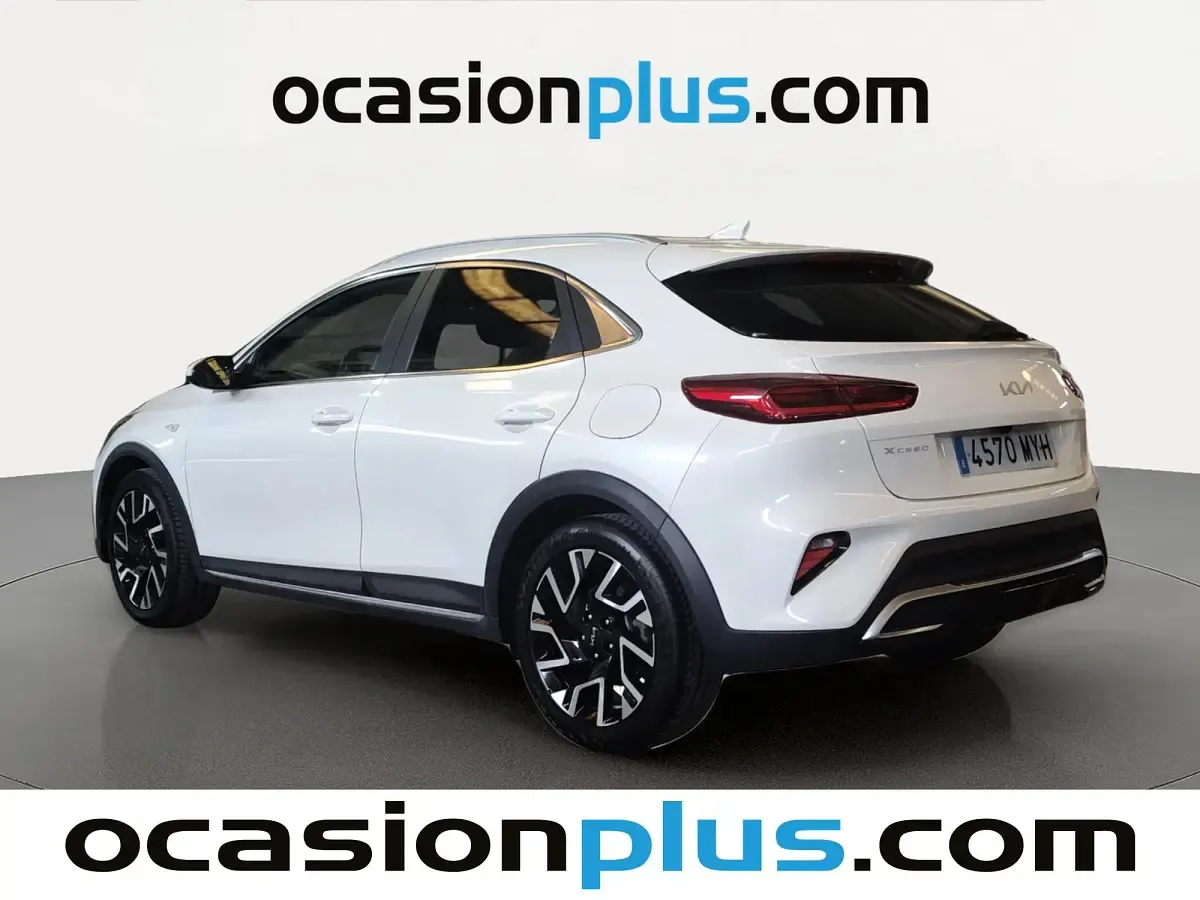 Usado Kia XCeed 100 CV (73 kW) 2025 Blanco SUV