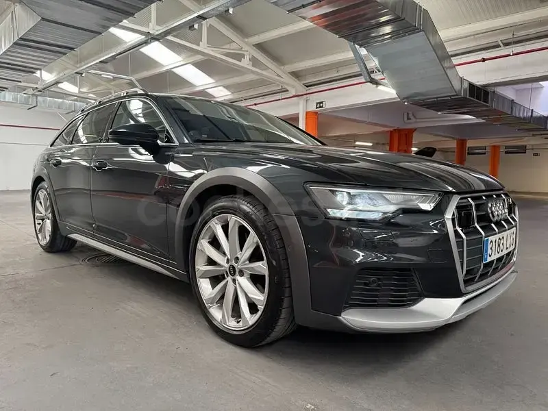 Usado Audi A6 Allroad Premium 286 CV (210 kW) 2022 Gris / plata Familiar