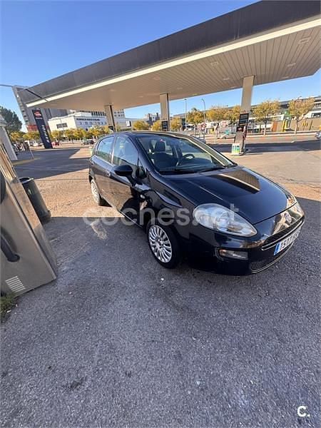 Negro Usado 2013 Fiat Punto Pop Berlina | 5700 € (Precio justo) - Imagen 1/4