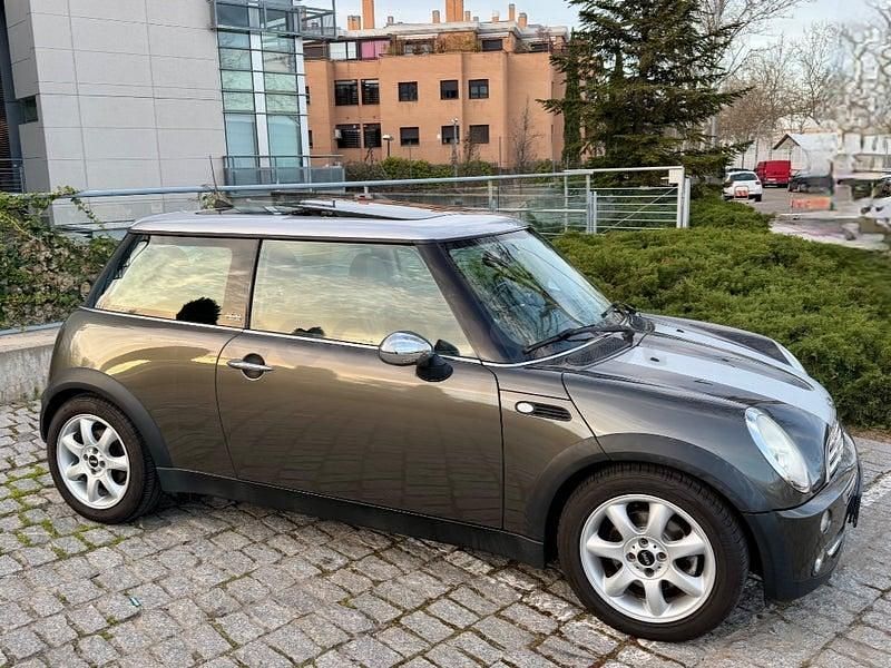 Usado Mini Cooper 116 CV (85 kW) 2006 Gris / plata Utilitario