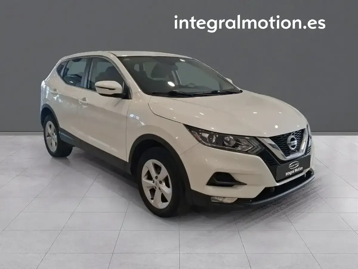 Usado Nissan Qashqai Acenta 140 CV (102 kW) 2020 Blanco SUV