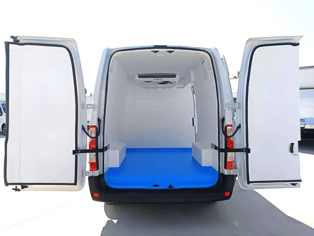 Usado Renault Master 135 CV (99 kW) 2021 Blanco Monovolumen