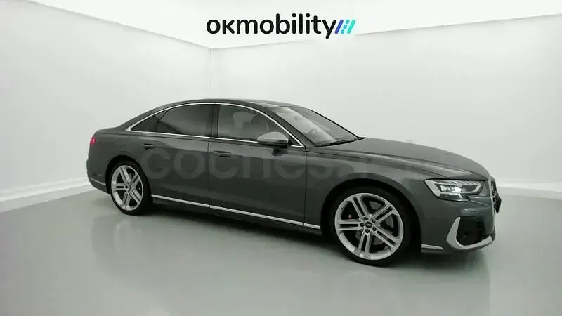 Usado Audi A8 571 CV (419 kW) 2022 Gris / plata Berlina