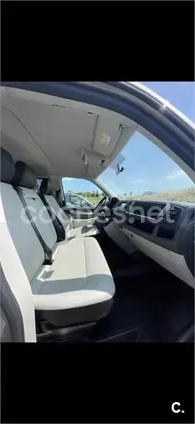 Usado VW Caravelle Trendline 150 CV (110 kW) 2017 Gris / plata Van