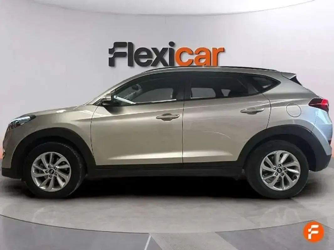 Usado Hyundai Tucson 116 CV (85 kW) 2018 Gris SUV