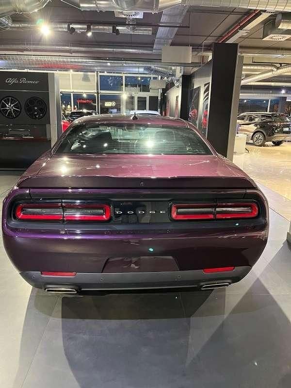 Usado Dodge Challenger SXT 309 CV (227 kW) 2023 Burdeos Coupe