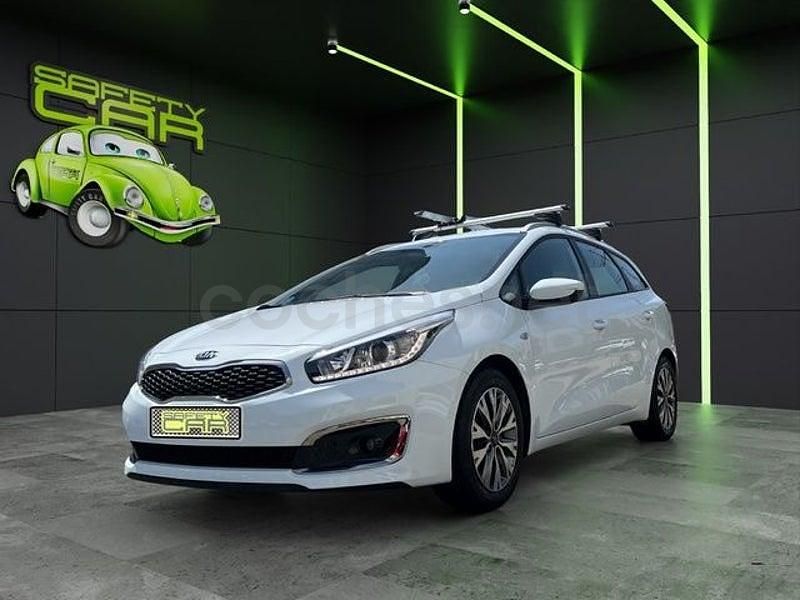 Usado Kia Ceed GT 110 CV (80 kW) 2018 Blanco Berlina