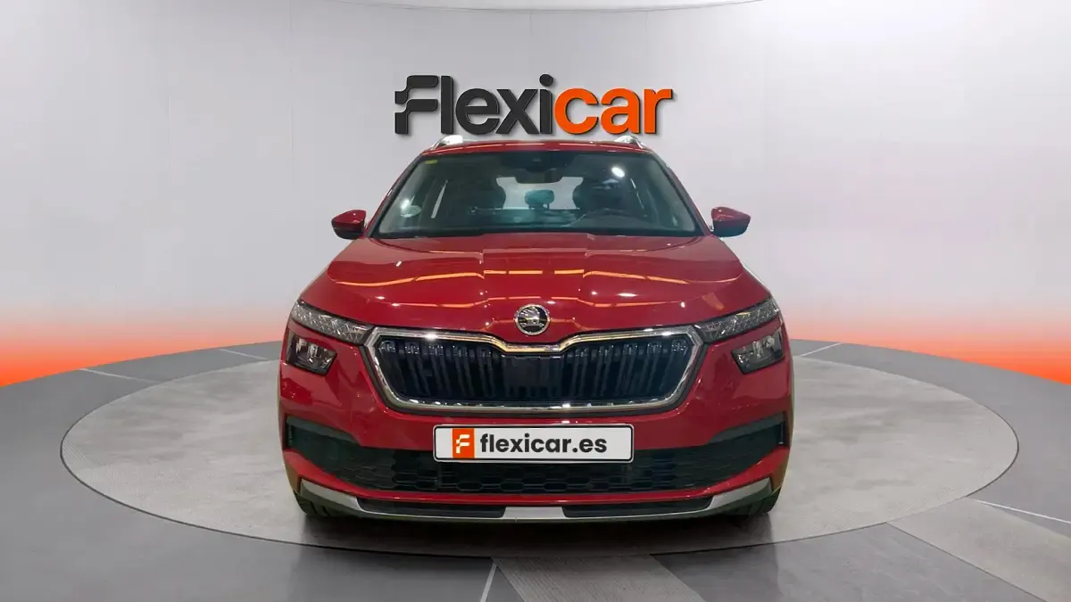 Usado Skoda Kamiq Ambition 110 CV (80 kW) 2020 Rojo SUV