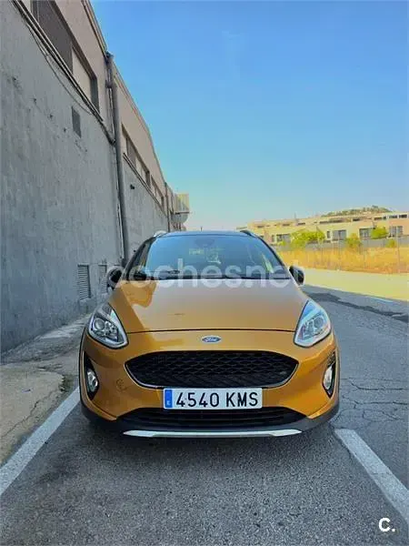 Usado Ford Fiesta Active 100 CV (73 kW) 2018 Naranja Utilitario