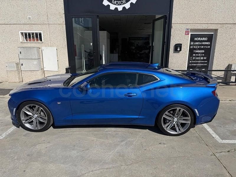 Usado Chevrolet Camaro 453 CV (333 kW) 2018 Azul Coupe