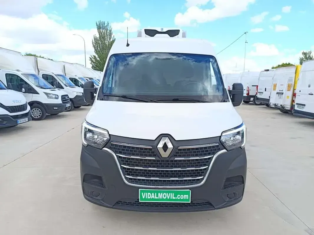 Usado Renault Master 135 CV (99 kW) 2021 Blanco Monovolumen