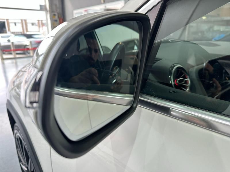 Usado Mercedes GLA250 218 CV (160 kW) 2021 Blanco SUV