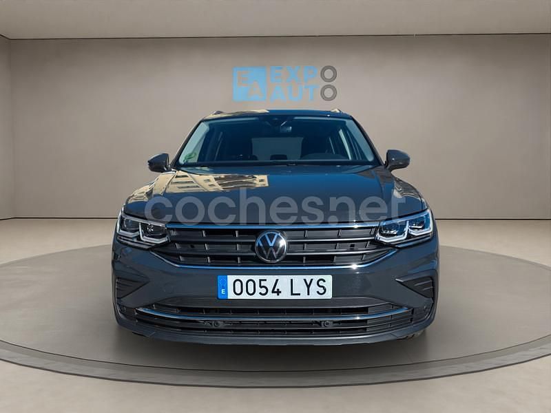 Używany VW Tiguan Life 130 KM (95 kW) 2022 Szary SUV
