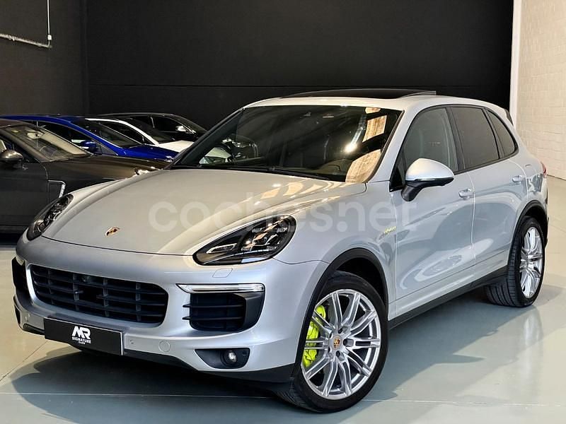 Gris / plata Usado 2016 Porsche Cayenne S E-Hybrid Platinum Edition SUV | 34.500 € (Super precio) - Imagen 1/4