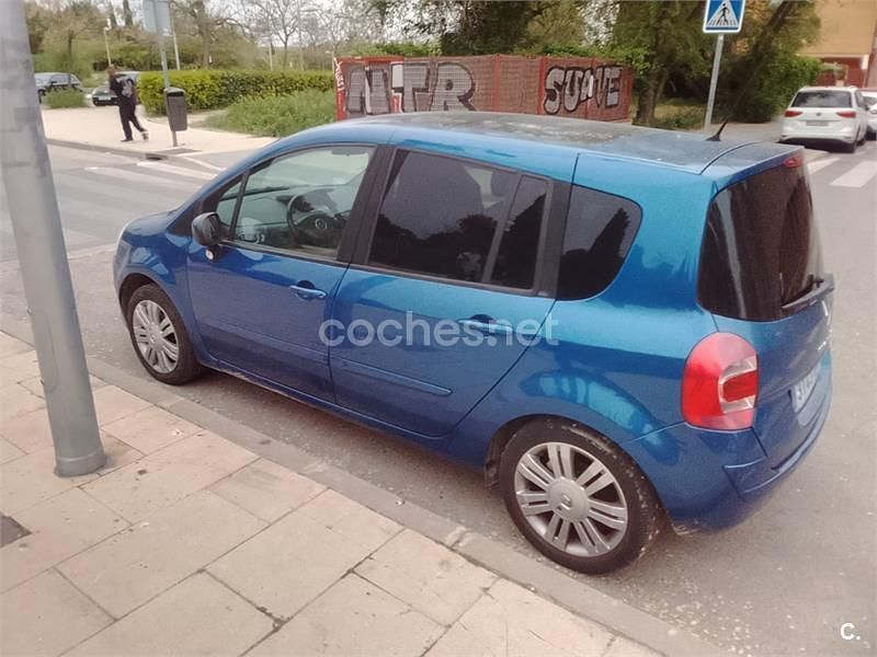 Usado Renault Grand Modus Dynamique 110 CV (80 kW) 2009 Azul Monovolumen