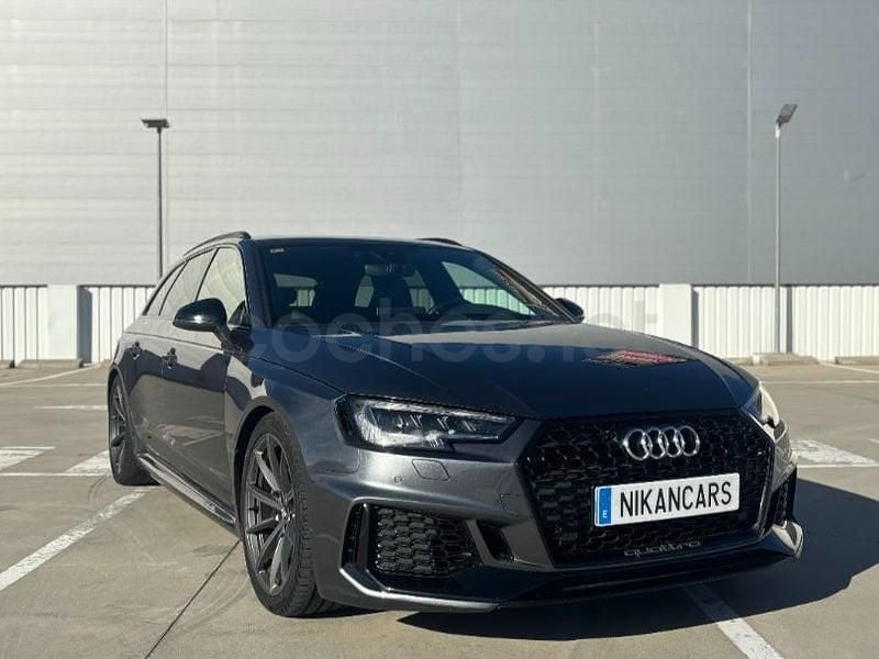 Usado Audi RS4 450 CV (330 kW) 2018 Gris / plata Familiar