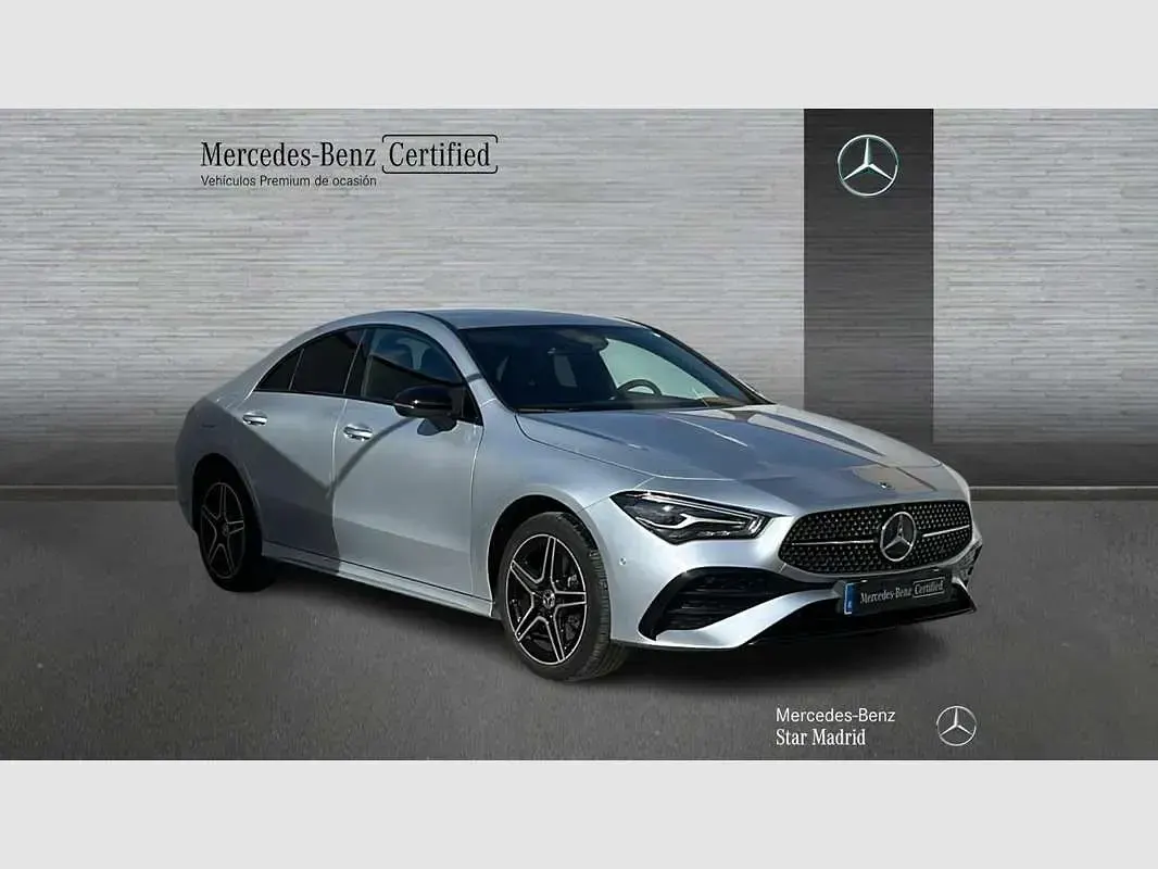 Usado Mercedes CLA250e 218 CV (160 kW) 2025 Plateado Coupe