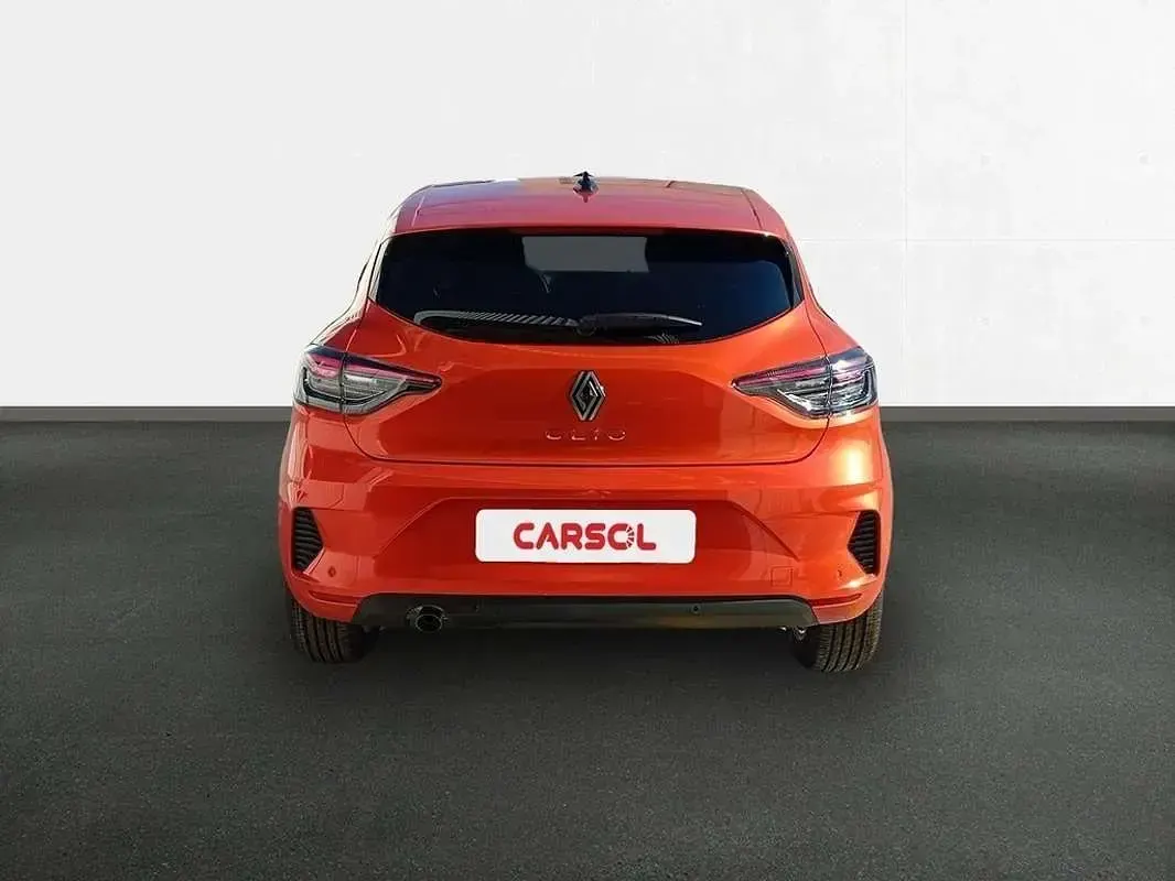 Usado Renault Clio Evolution 91 CV (66 kW) 2024 Naranja Utilitario