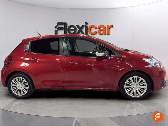 Usado Peugeot 208 Active 99 CV (72 kW) 2018 Rojo Utilitario