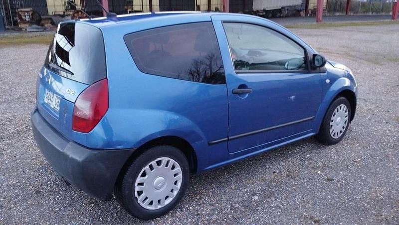 Käytetty Citroën C2 69 HP (50 kW) 2004 Sininen Viistoperä