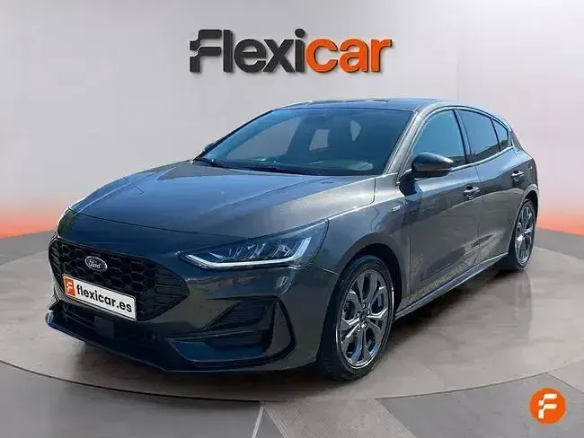 Usado Ford Focus ST-Line 155 CV (114 kW) 2024 Gris Berlina