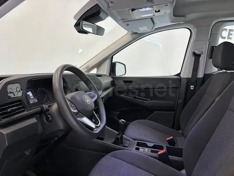 Usado VW Caddy Life 122 CV (89 kW) 2022 Blanco Monovolumen