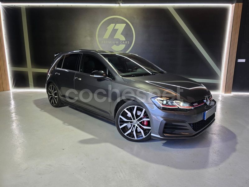 Gris / plata Usado 2019 VW Golf VII GTI Berlina | 31.900 € (Caro) - Imagen 1/4