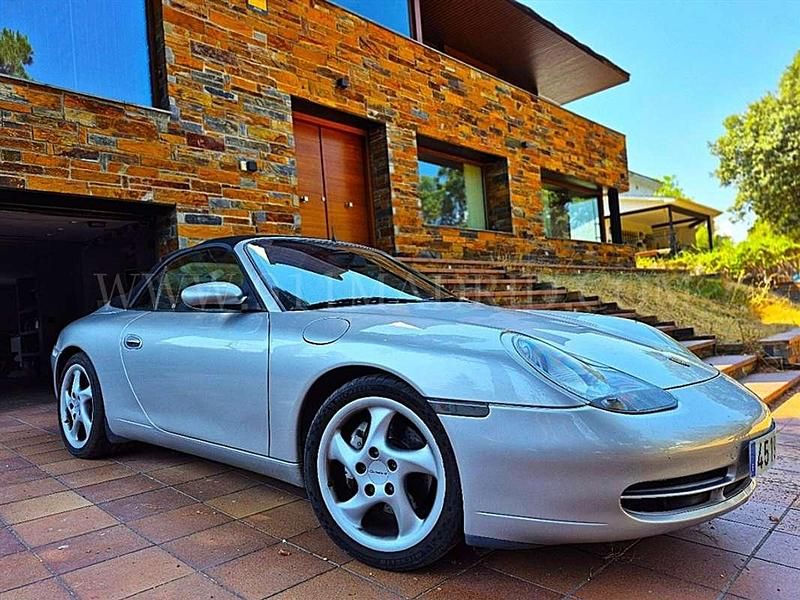 Plateado Usado 2000 Porsche 911 Carrera 4 Cabriolet Descapotable | 35.900 € - Imagen 1/4
