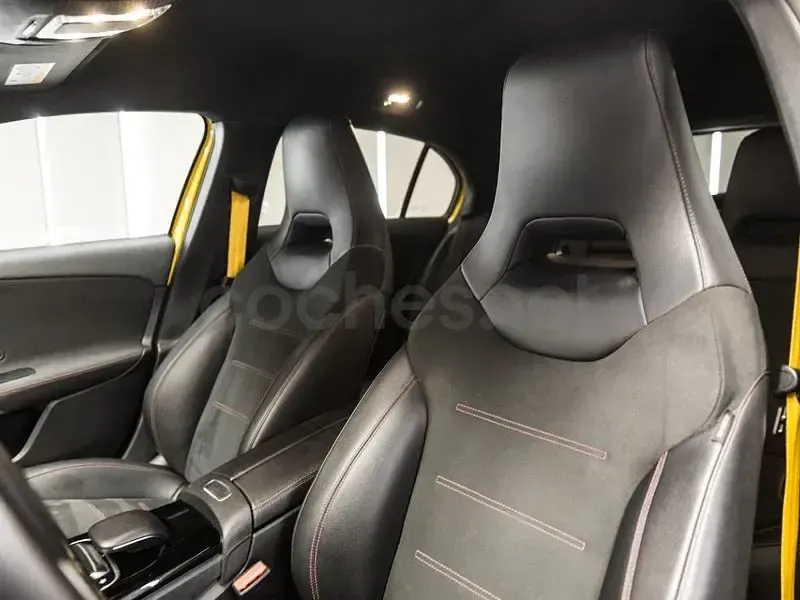 Usado Mercedes A180 136 CV (100 kW) 2019 Amarillo Berlina
