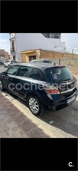 Usado Opel Astra Sport 100 CV (73 kW) 2007 Negro Berlina