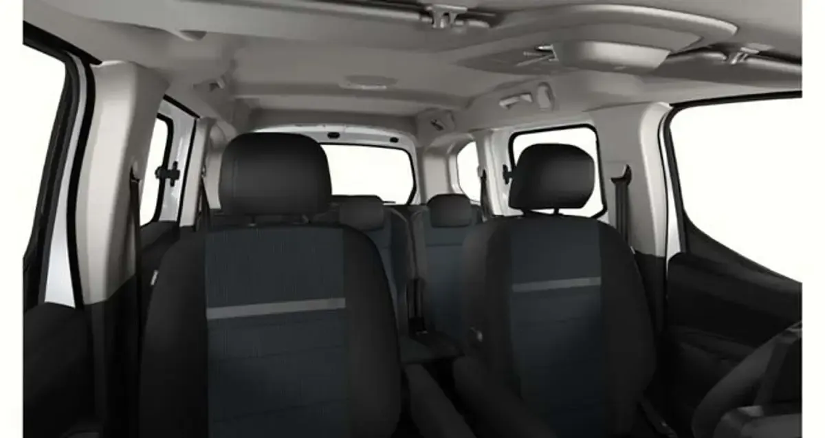 Nuevo Fiat Doblò S 101 CV (74 kW) 2026 Blanco Monovolumen