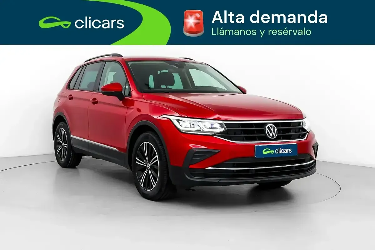 Usado VW Tiguan Life 150 CV (110 kW) 2023 Rojo SUV