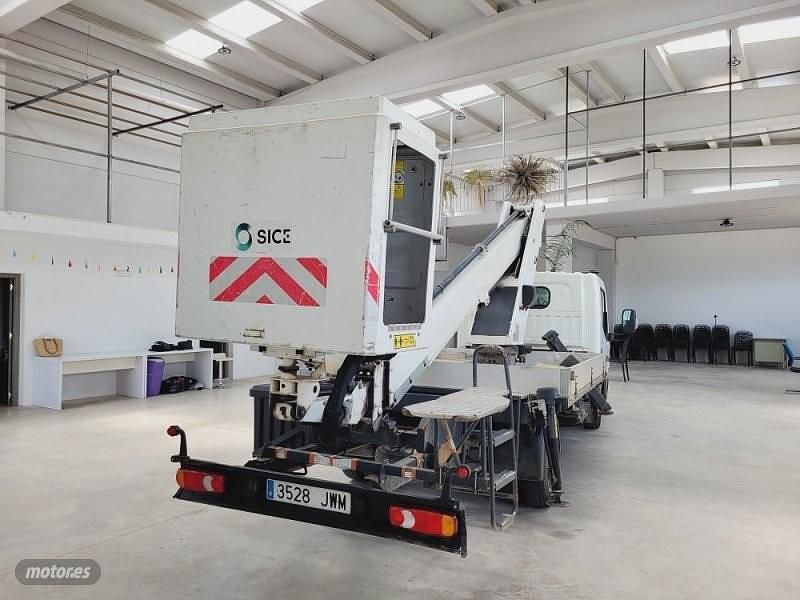 Usado Nissan Cabstar 140 CV (102 kW) 2017 Recogida