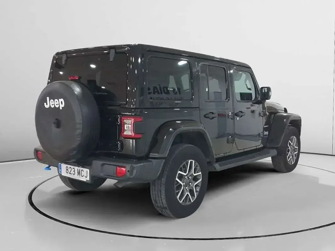 Usado Jeep Wrangler Unlimited Sahara 381 CV (280 kW) 2022 Negro SUV