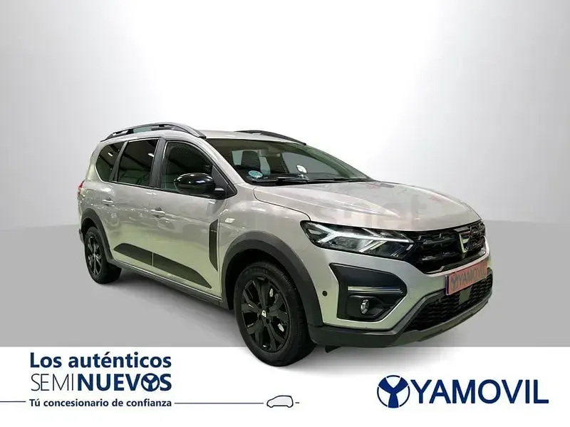 Usado Dacia Jogger Extreme 110 CV (80 kW) 2022 Gris / plata Monovolumen