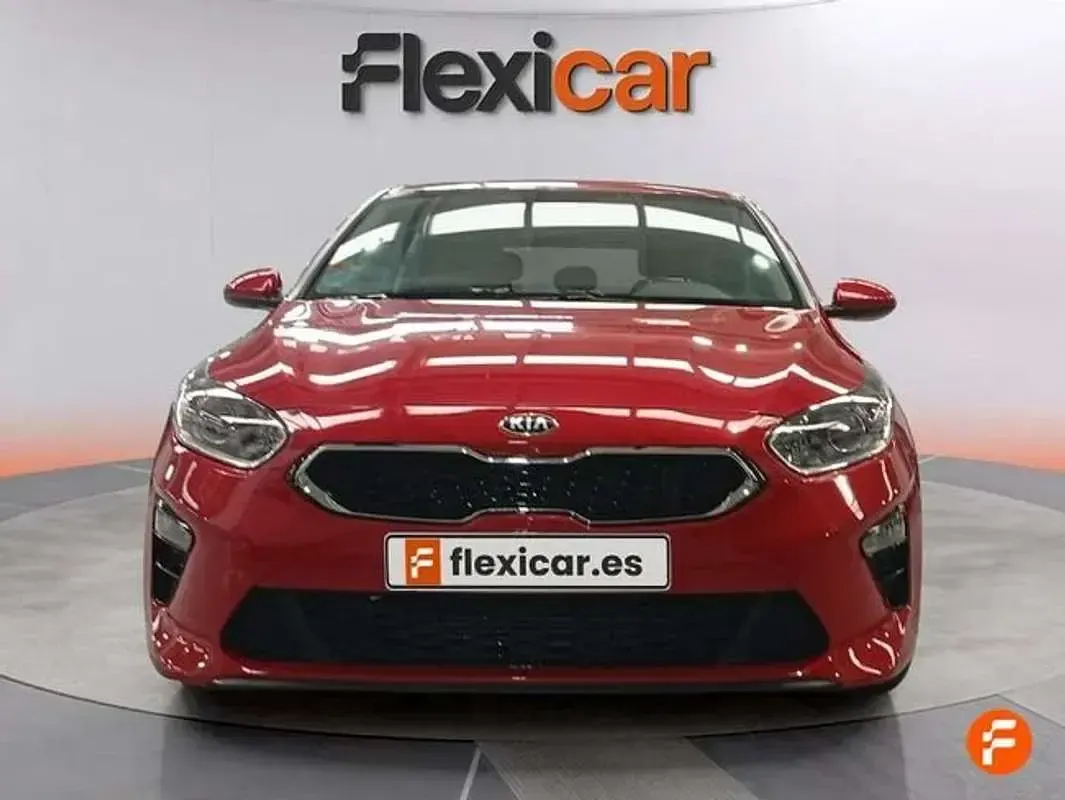 Usado Kia Ceed 120 CV (88 kW) 2021 Rojo Utilitario