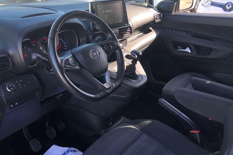 Usado Opel Combo Elegance 102 CV (75 kW) 2023 Gris Familiar