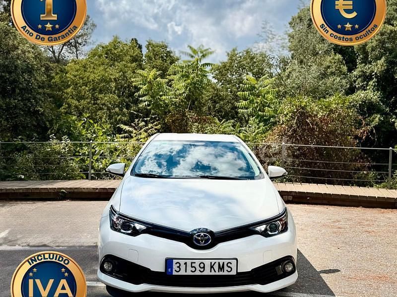 Blanco Usado 2018 Toyota Auris Hybrid Advance Berlina | 12.500 € (Buen precio) - Imagen 1/4