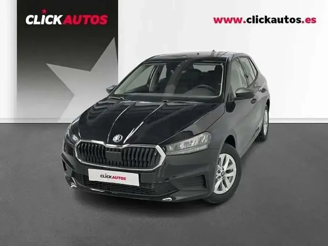 Usado Skoda Fabia Essence 95 HP (69 kW) 2025 Preto Citadino