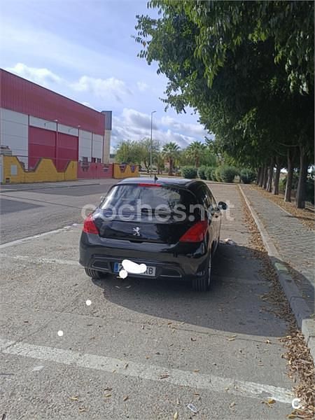 Usado Peugeot 308 GTi 136 CV (100 kW) 2008 Negro Berlina