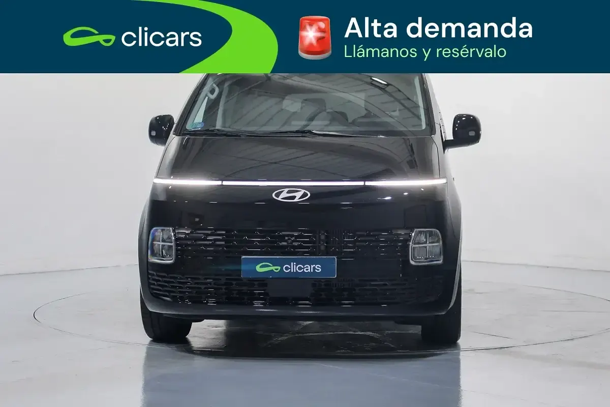 Usado Hyundai Staria Style 217 CV (159 kW) 2025 Negro Monovolumen