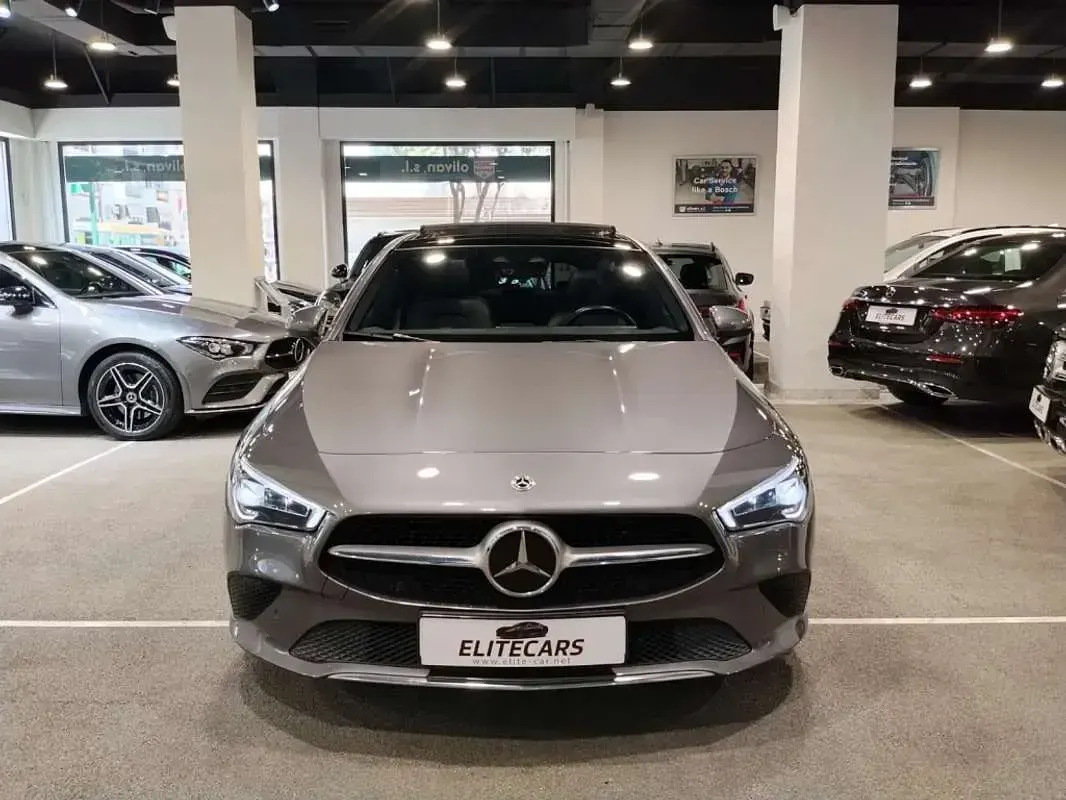 Usado Mercedes CLA250e Shooting Brake 218 CV (160 kW) 2021 Gris Familiar