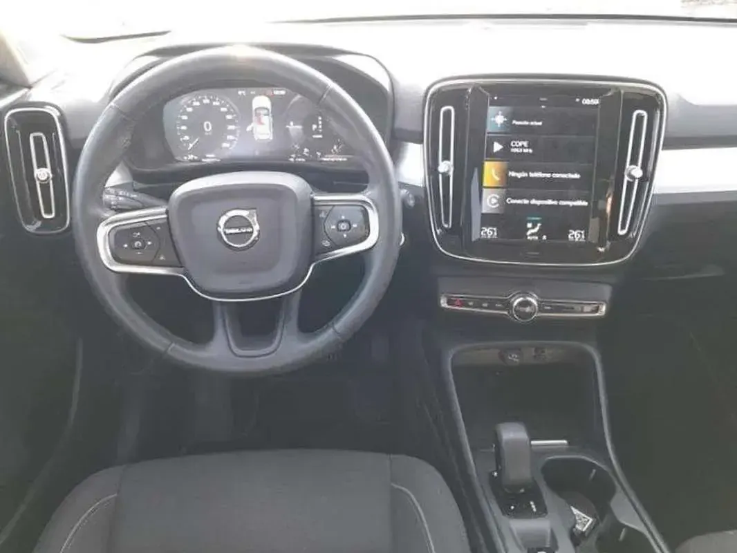 Usado Volvo XC40 Inscription 211 HP (155 kW) 2022 Azul SUV
