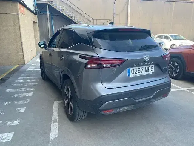 Usado Nissan Qashqai N-Connecta 190 CV (139 kW) 2024 Gris SUV