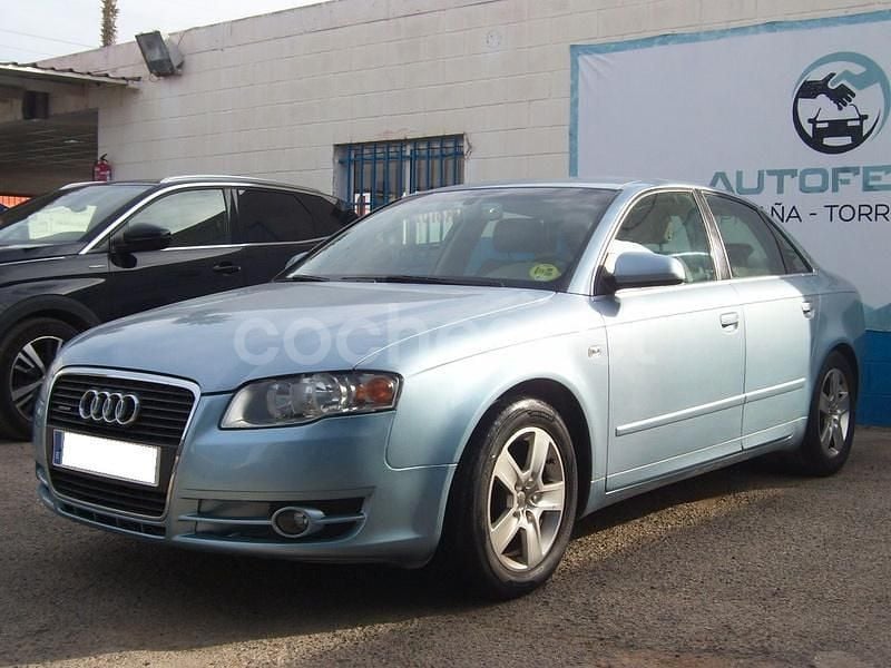 Azul Usado 2006 Audi A4 Berlina | 4990 € (Buen precio) - Imagen 1/4