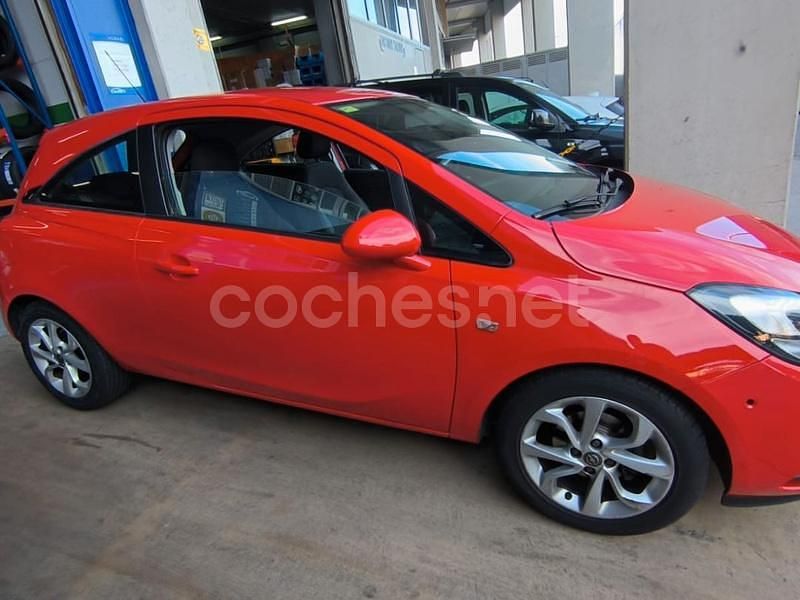 Usado Opel Corsa Color Edition 90 CV (66 kW) 2015 Rojo Berlina