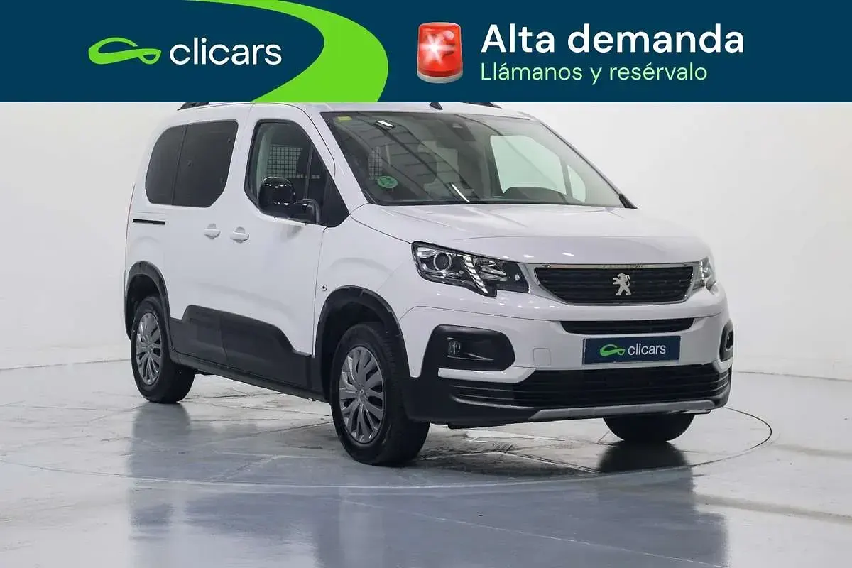 Usado Peugeot Rifter Allure 131 CV (96 kW) 2022 Blanco Monovolumen