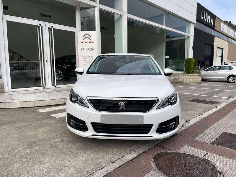 Usado Peugeot 308 Style 131 CV (96 kW) 2021 Blanco Utilitario