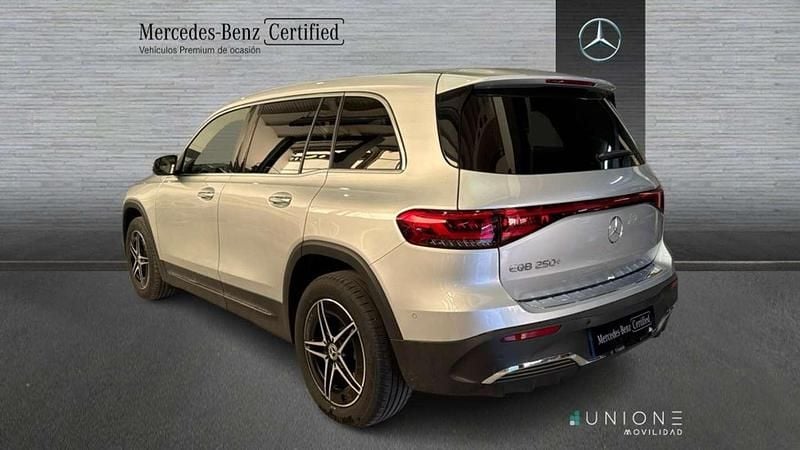 Usado Mercedes EQB250 139 kW (190 CV) 2024 SUV